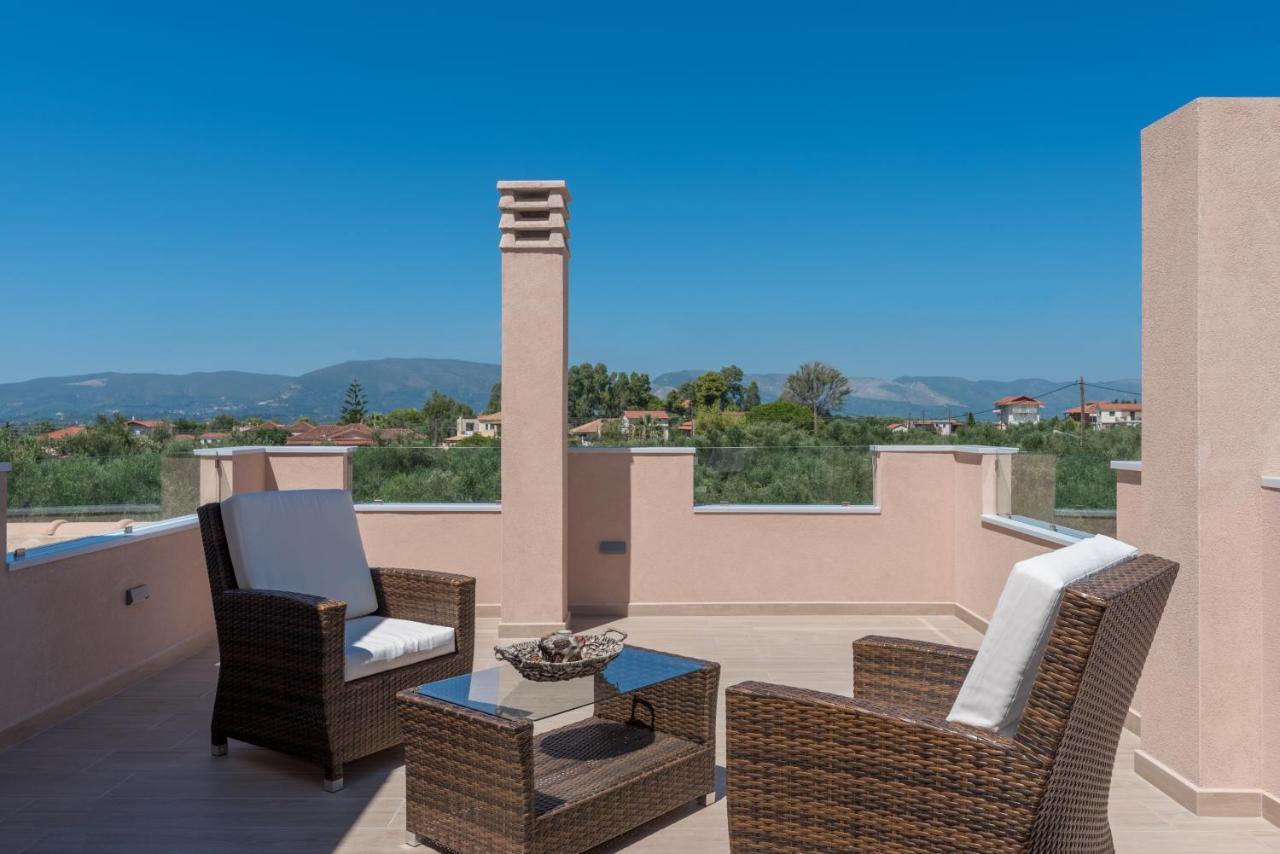Romanza Luxury Villa กาลามากี ภายนอก รูปภาพ